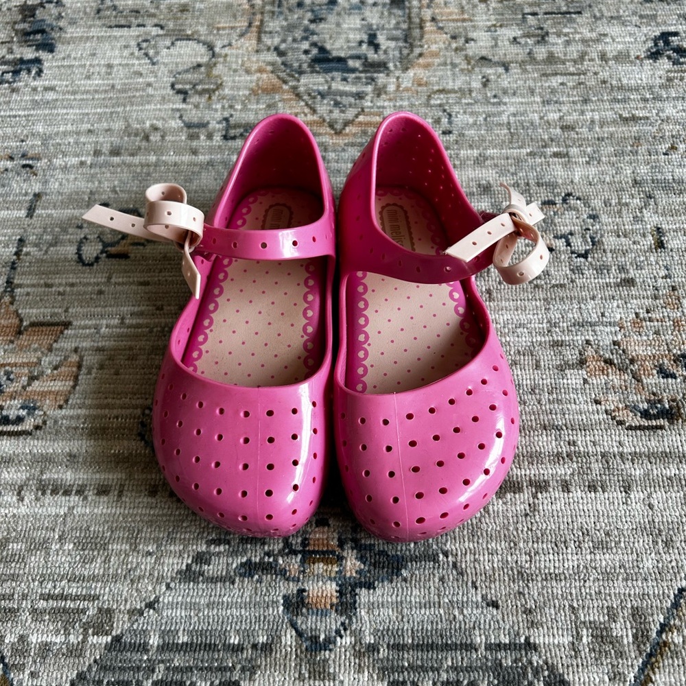 Mini Melissa Furadinha pink bow shoes